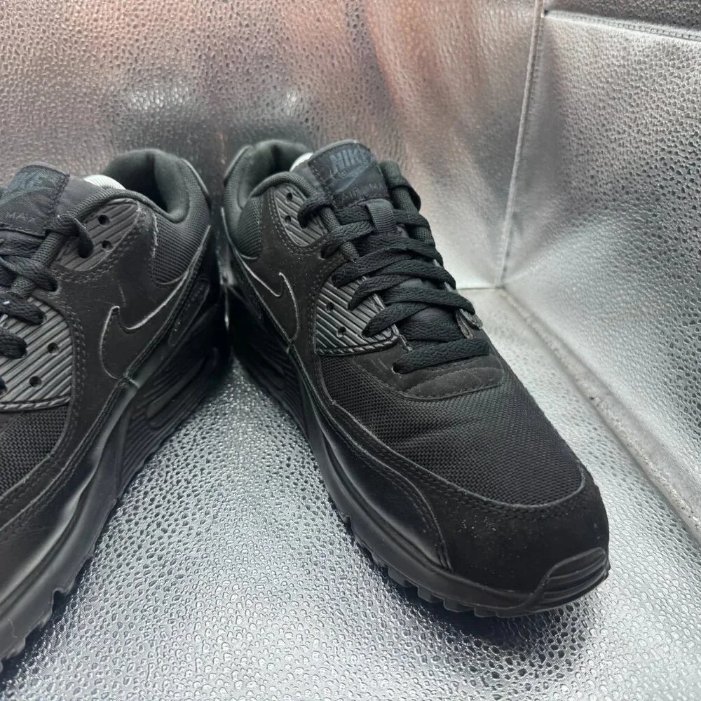 Size 10.5‎ Nike Air Max 90 Essential Mens Black Running Sneaker 537384-092